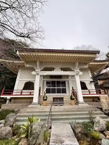 心岩寺の{uncategorized: "未分類", other: "その他", undefined: "問題あり", building: "その他建物", grave: "お墓", sacred_gate: "鳥居", guardian: "狛犬", statue: "像", buddha: "仏像", history: "歴史", nature: "自然", garden: "庭園", animal: "動物", pagoda: "塔", temizu: "手水舎", mountain_gate: "山門・神門", sanctuary: "本殿・本堂", subordinate: "末社・摂社", art: "芸術", scenery: "景色", jizo: "地蔵", ema: "絵馬", goshuin: "御朱印", omikuji: "おみくじ", items: "授与品その他", amulet: "お守り", goshuincho: "御朱印帳", eats: "食事", festival: "お祭り", votive_dance: "神楽", shichigosan: "七五三参", wedding: "結婚式", experience: "体験その他", initially: "初詣", around: "周辺", anti_infection: "感染症対策"}