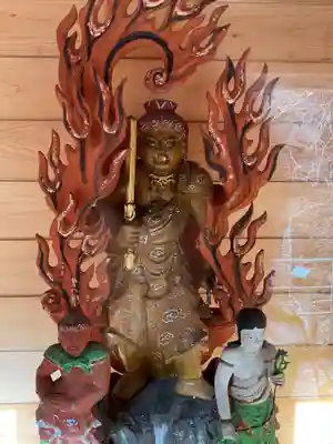 迫間不動尊の仏像