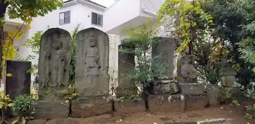 神明神社の仏像