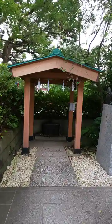 稲毛神社の手水舎