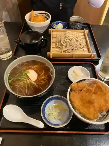 秩父神社の{uncategorized: "未分類", other: "その他", undefined: "問題あり", building: "その他建物", grave: "お墓", sacred_gate: "鳥居", guardian: "狛犬", statue: "像", buddha: "仏像", history: "歴史", nature: "自然", garden: "庭園", animal: "動物", pagoda: "塔", temizu: "手水舎", mountain_gate: "山門・神門", sanctuary: "本殿・本堂", subordinate: "末社・摂社", art: "芸術", scenery: "景色", jizo: "地蔵", ema: "絵馬", goshuin: "御朱印", omikuji: "おみくじ", items: "授与品その他", amulet: "お守り", goshuincho: "御朱印帳", eats: "食事", festival: "お祭り", votive_dance: "神楽", shichigosan: "七五三参", wedding: "結婚式", experience: "体験その他", initially: "初詣", around: "周辺", anti_infection: "感染症対策"}