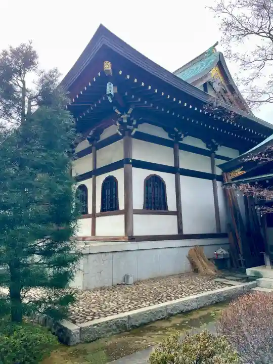 全勝寺の{uncategorized: "未分類", other: "その他", undefined: "問題あり", building: "その他建物", grave: "お墓", sacred_gate: "鳥居", guardian: "狛犬", statue: "像", buddha: "仏像", history: "歴史", nature: "自然", garden: "庭園", animal: "動物", pagoda: "塔", temizu: "手水舎", mountain_gate: "山門・神門", sanctuary: "本殿・本堂", subordinate: "末社・摂社", art: "芸術", scenery: "景色", jizo: "地蔵", ema: "絵馬", goshuin: "御朱印", omikuji: "おみくじ", items: "授与品その他", amulet: "お守り", goshuincho: "御朱印帳", eats: "食事", festival: "お祭り", votive_dance: "神楽", shichigosan: "七五三参", wedding: "結婚式", experience: "体験その他", initially: "初詣", around: "周辺", anti_infection: "感染症対策"}