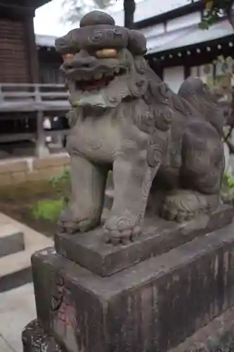 白山神社の狛犬