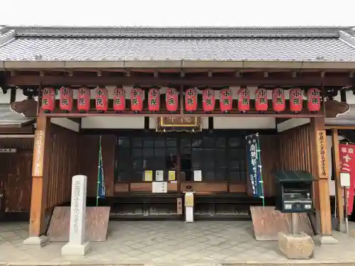壬生寺の本殿・本堂
