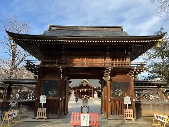 諏訪神社の山門・神門