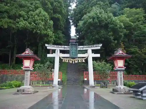 志波彦神社・鹽竈神社の鳥居