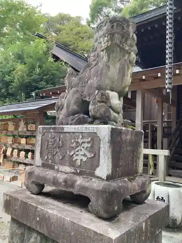 曾屋神社の狛犬