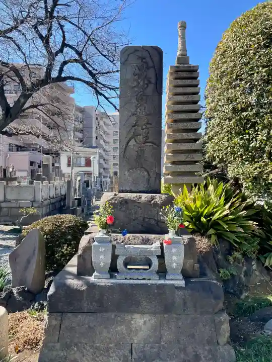 妙典寺の{uncategorized: "未分類", other: "その他", undefined: "問題あり", building: "その他建物", grave: "お墓", sacred_gate: "鳥居", guardian: "狛犬", statue: "像", buddha: "仏像", history: "歴史", nature: "自然", garden: "庭園", animal: "動物", pagoda: "塔", temizu: "手水舎", mountain_gate: "山門・神門", sanctuary: "本殿・本堂", subordinate: "末社・摂社", art: "芸術", scenery: "景色", jizo: "地蔵", ema: "絵馬", goshuin: "御朱印", omikuji: "おみくじ", items: "授与品その他", amulet: "お守り", goshuincho: "御朱印帳", eats: "食事", festival: "お祭り", votive_dance: "神楽", shichigosan: "七五三参", wedding: "結婚式", experience: "体験その他", initially: "初詣", around: "周辺", anti_infection: "感染症対策"}