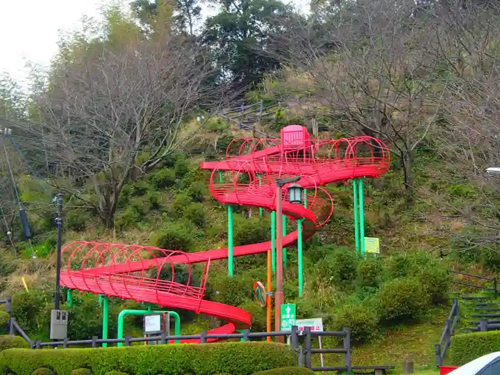 烏止野神社の周辺