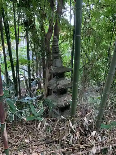 丸山神社の塔