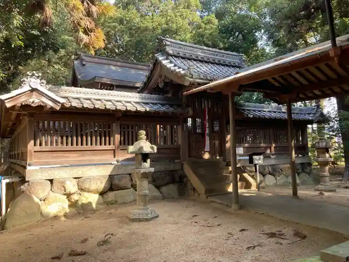 行事神社の本殿・本堂