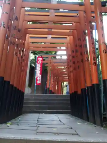 花園稲荷神社の鳥居