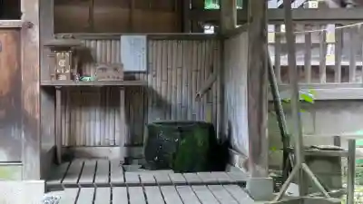 雄琴神社の{uncategorized: "未分類", other: "その他", undefined: "問題あり", building: "その他建物", grave: "お墓", sacred_gate: "鳥居", guardian: "狛犬", statue: "像", buddha: "仏像", history: "歴史", nature: "自然", garden: "庭園", animal: "動物", pagoda: "塔", temizu: "手水舎", mountain_gate: "山門・神門", sanctuary: "本殿・本堂", subordinate: "末社・摂社", art: "芸術", scenery: "景色", jizo: "地蔵", ema: "絵馬", goshuin: "御朱印", omikuji: "おみくじ", items: "授与品その他", amulet: "お守り", goshuincho: "御朱印帳", eats: "食事", festival: "お祭り", votive_dance: "神楽", shichigosan: "七五三参", wedding: "結婚式", experience: "体験その他", initially: "初詣", around: "周辺", anti_infection: "感染症対策"}