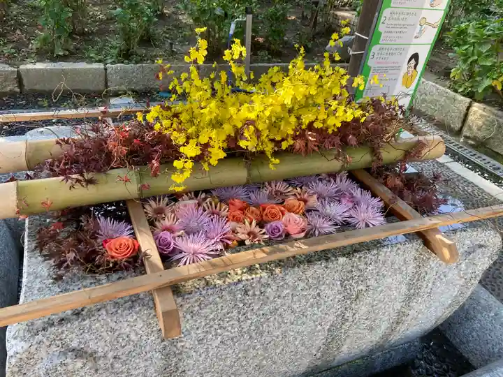白山神社の手水舎