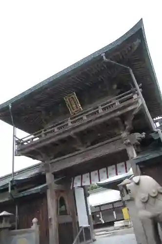彦島八幡宮の{uncategorized: "未分類", other: "その他", undefined: "問題あり", building: "その他建物", grave: "お墓", sacred_gate: "鳥居", guardian: "狛犬", statue: "像", buddha: "仏像", history: "歴史", nature: "自然", garden: "庭園", animal: "動物", pagoda: "塔", temizu: "手水舎", mountain_gate: "山門・神門", sanctuary: "本殿・本堂", subordinate: "末社・摂社", art: "芸術", scenery: "景色", jizo: "地蔵", ema: "絵馬", goshuin: "御朱印", omikuji: "おみくじ", items: "授与品その他", amulet: "お守り", goshuincho: "御朱印帳", eats: "食事", festival: "お祭り", votive_dance: "神楽", shichigosan: "七五三参", wedding: "結婚式", experience: "体験その他", initially: "初詣", around: "周辺", anti_infection: "感染症対策"}