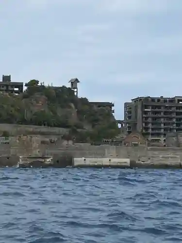 端島神社の{uncategorized: "未分類", other: "その他", undefined: "問題あり", building: "その他建物", grave: "お墓", sacred_gate: "鳥居", guardian: "狛犬", statue: "像", buddha: "仏像", history: "歴史", nature: "自然", garden: "庭園", animal: "動物", pagoda: "塔", temizu: "手水舎", mountain_gate: "山門・神門", sanctuary: "本殿・本堂", subordinate: "末社・摂社", art: "芸術", scenery: "景色", jizo: "地蔵", ema: "絵馬", goshuin: "御朱印", omikuji: "おみくじ", items: "授与品その他", amulet: "お守り", goshuincho: "御朱印帳", eats: "食事", festival: "お祭り", votive_dance: "神楽", shichigosan: "七五三参", wedding: "結婚式", experience: "体験その他", initially: "初詣", around: "周辺", anti_infection: "感染症対策"}