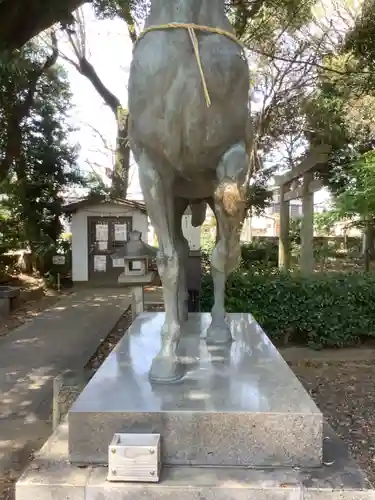 上地八幡宮の像