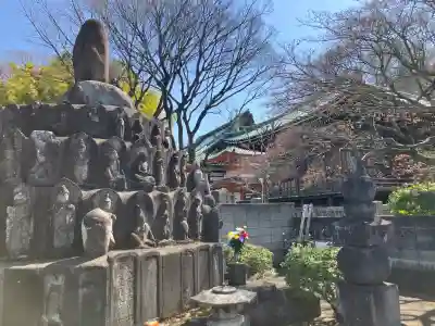 愛染院の{uncategorized: "未分類", other: "その他", undefined: "問題あり", building: "その他建物", grave: "お墓", sacred_gate: "鳥居", guardian: "狛犬", statue: "像", buddha: "仏像", history: "歴史", nature: "自然", garden: "庭園", animal: "動物", pagoda: "塔", temizu: "手水舎", mountain_gate: "山門・神門", sanctuary: "本殿・本堂", subordinate: "末社・摂社", art: "芸術", scenery: "景色", jizo: "地蔵", ema: "絵馬", goshuin: "御朱印", omikuji: "おみくじ", items: "授与品その他", amulet: "お守り", goshuincho: "御朱印帳", eats: "食事", festival: "お祭り", votive_dance: "神楽", shichigosan: "七五三参", wedding: "結婚式", experience: "体験その他", initially: "初詣", around: "周辺", anti_infection: "感染症対策"}