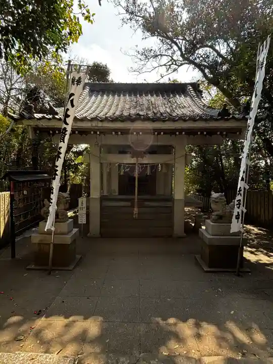 八大龍神社の{uncategorized: "未分類", other: "その他", undefined: "問題あり", building: "その他建物", grave: "お墓", sacred_gate: "鳥居", guardian: "狛犬", statue: "像", buddha: "仏像", history: "歴史", nature: "自然", garden: "庭園", animal: "動物", pagoda: "塔", temizu: "手水舎", mountain_gate: "山門・神門", sanctuary: "本殿・本堂", subordinate: "末社・摂社", art: "芸術", scenery: "景色", jizo: "地蔵", ema: "絵馬", goshuin: "御朱印", omikuji: "おみくじ", items: "授与品その他", amulet: "お守り", goshuincho: "御朱印帳", eats: "食事", festival: "お祭り", votive_dance: "神楽", shichigosan: "七五三参", wedding: "結婚式", experience: "体験その他", initially: "初詣", around: "周辺", anti_infection: "感染症対策"}
