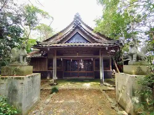 白郷稲荷神社の本殿・本堂