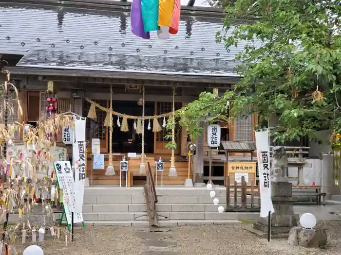 二柱神社の本殿