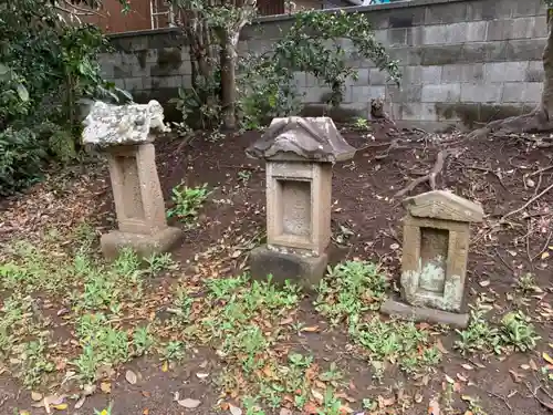 諏訪神社の末社