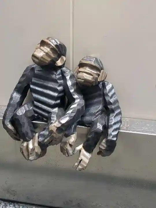 宝童稲荷神社の像