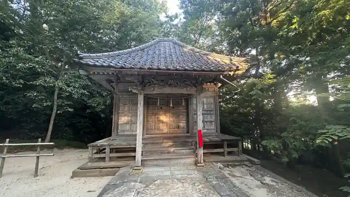 石船神社(岩船神社)(新潟県)