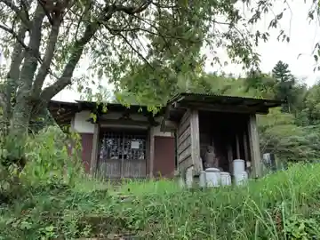 延長寺の本殿・本堂