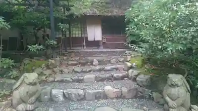 亀峰山平成院の本殿・本堂