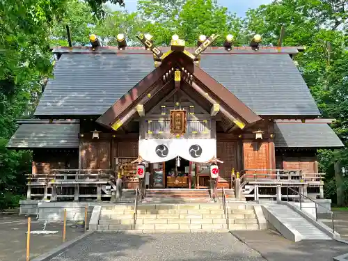 旭川神社の本殿