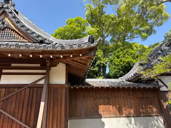 東野春日神社の本殿・本堂