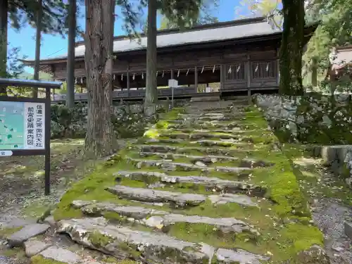 諏訪大社上社前宮(長野県)