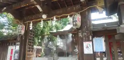 下谷神社の山門・神門