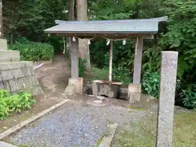 惣河内神社の手水舎