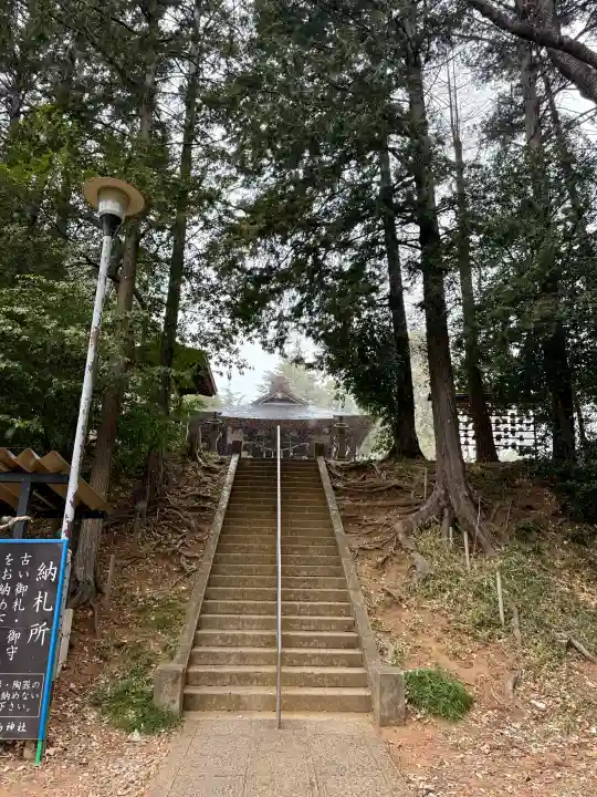 白鳥神社の{uncategorized: "未分類", other: "その他", undefined: "問題あり", building: "その他建物", grave: "お墓", sacred_gate: "鳥居", guardian: "狛犬", statue: "像", buddha: "仏像", history: "歴史", nature: "自然", garden: "庭園", animal: "動物", pagoda: "塔", temizu: "手水舎", mountain_gate: "山門・神門", sanctuary: "本殿・本堂", subordinate: "末社・摂社", art: "芸術", scenery: "景色", jizo: "地蔵", ema: "絵馬", goshuin: "御朱印", omikuji: "おみくじ", items: "授与品その他", amulet: "お守り", goshuincho: "御朱印帳", eats: "食事", festival: "お祭り", votive_dance: "神楽", shichigosan: "七五三参", wedding: "結婚式", experience: "体験その他", initially: "初詣", around: "周辺", anti_infection: "感染症対策"}
