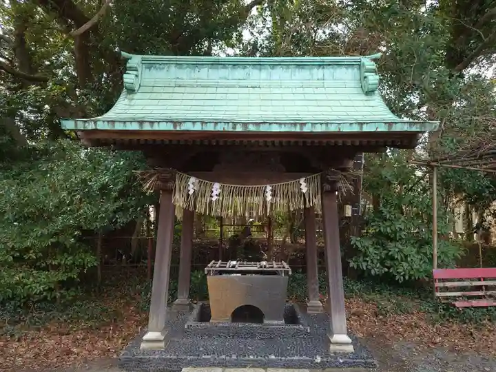 美濃輪稲荷神社の手水舎