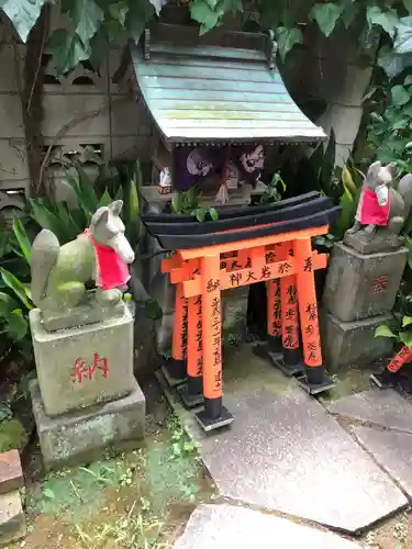 四谷於岩稲荷田宮神社の末社・摂社