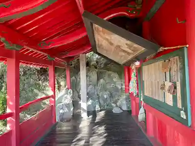 磯山弁財天の本殿・本堂