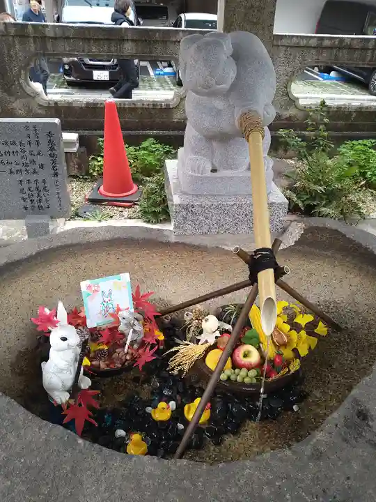 三輪神社の手水舎