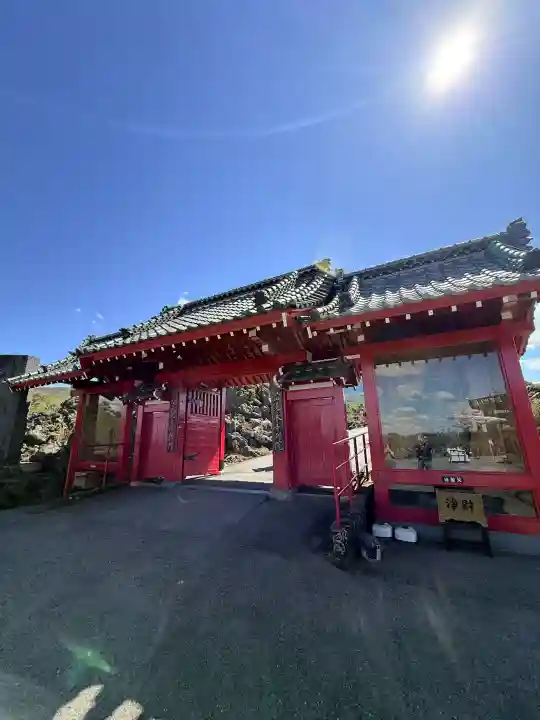 寛永寺別院浅間山観音堂の{uncategorized: "未分類", other: "その他", undefined: "問題あり", building: "その他建物", grave: "お墓", sacred_gate: "鳥居", guardian: "狛犬", statue: "像", buddha: "仏像", history: "歴史", nature: "自然", garden: "庭園", animal: "動物", pagoda: "塔", temizu: "手水舎", mountain_gate: "山門・神門", sanctuary: "本殿・本堂", subordinate: "末社・摂社", art: "芸術", scenery: "景色", jizo: "地蔵", ema: "絵馬", goshuin: "御朱印", omikuji: "おみくじ", items: "授与品その他", amulet: "お守り", goshuincho: "御朱印帳", eats: "食事", festival: "お祭り", votive_dance: "神楽", shichigosan: "七五三参", wedding: "結婚式", experience: "体験その他", initially: "初詣", around: "周辺", anti_infection: "感染症対策"}