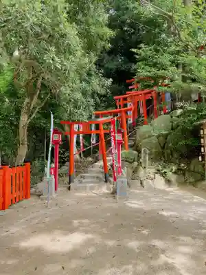 天開稲荷社の鳥居