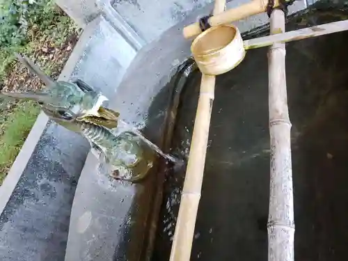 宇奈月神社の手水舎