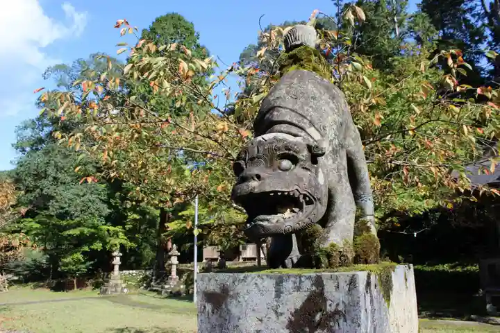 養父神社の狛犬