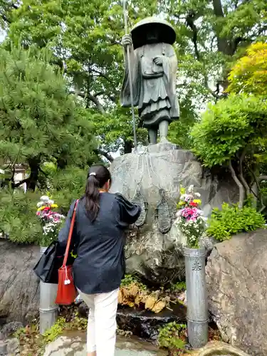 川崎大師（平間寺）の像