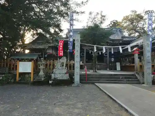 津峯神社の建物その他