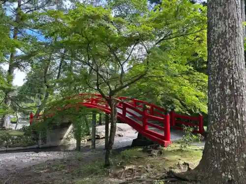 大洞院の{uncategorized: "未分類", other: "その他", undefined: "問題あり", building: "その他建物", grave: "お墓", sacred_gate: "鳥居", guardian: "狛犬", statue: "像", buddha: "仏像", history: "歴史", nature: "自然", garden: "庭園", animal: "動物", pagoda: "塔", temizu: "手水舎", mountain_gate: "山門・神門", sanctuary: "本殿・本堂", subordinate: "末社・摂社", art: "芸術", scenery: "景色", jizo: "地蔵", ema: "絵馬", goshuin: "御朱印", omikuji: "おみくじ", items: "授与品その他", amulet: "お守り", goshuincho: "御朱印帳", eats: "食事", festival: "お祭り", votive_dance: "神楽", shichigosan: "七五三参", wedding: "結婚式", experience: "体験その他", initially: "初詣", around: "周辺", anti_infection: "感染症対策"}