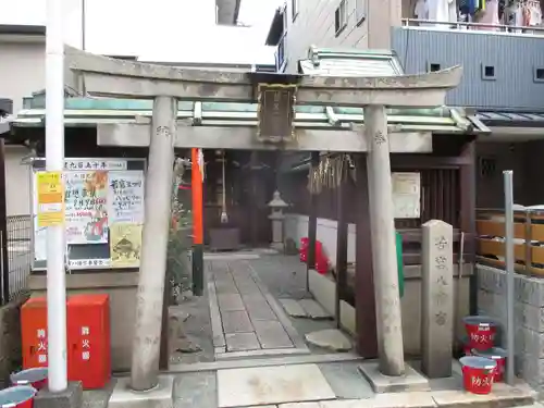 小社・若宮八幡宮（若宮八幡宮旧鎮座地）の鳥居