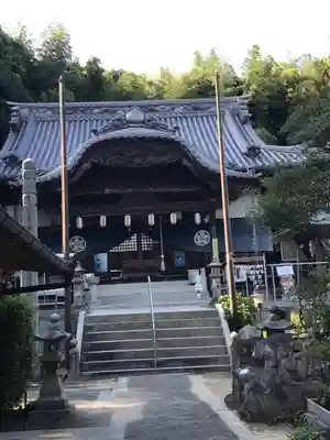 延命寺の本殿・本堂