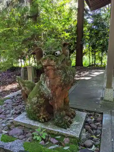 岐阜護國神社の狛犬